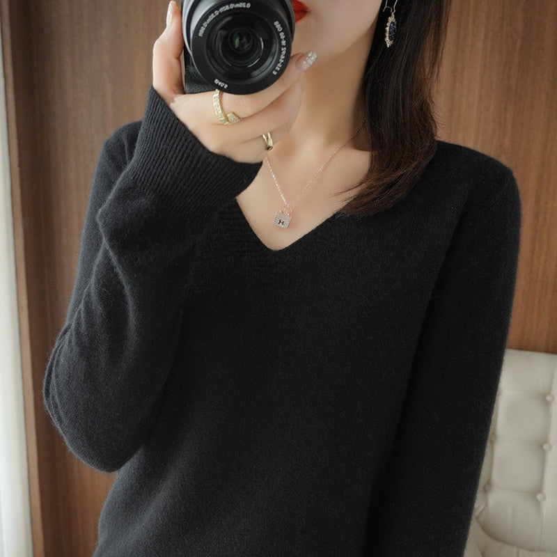 Knitted Pullovers V-neck