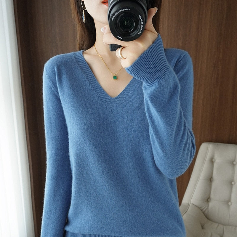 Knitted Pullovers V-neck